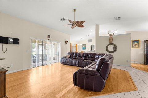 Villa ou maison à vendre à Ocala, Floride: 3 chambres, 191.56 m2 № 1900375 - photo 8