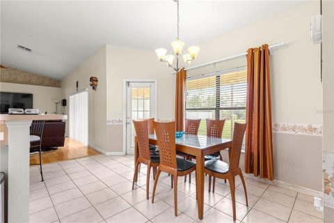 Villa ou maison à vendre à Ocala, Floride: 3 chambres, 191.56 m2 № 1900375 - photo 15