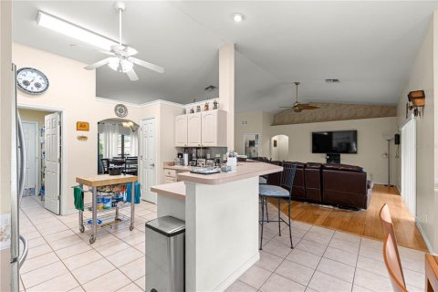 Villa ou maison à vendre à Ocala, Floride: 3 chambres, 191.56 m2 № 1900375 - photo 18