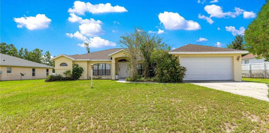 Villa ou maison à Ocala, Floride 3 chambres, 191.56 m2 № 1900375