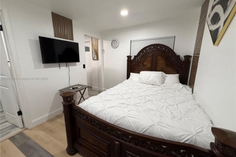 Снять в аренду коммерческую недвижимость в Норт-Майами-Бич, Флорида 1 спальня, 125.6м2, № 1957043 - фото 4