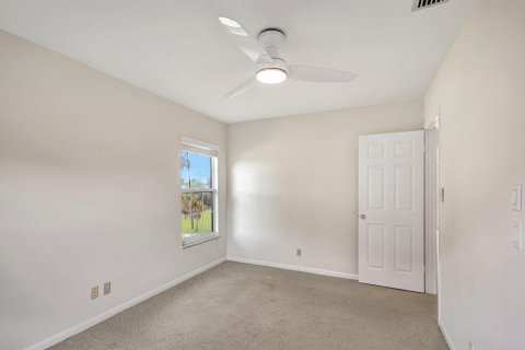 Condo in Jupiter, Florida, 2 bedrooms № 2276595 - photo 21