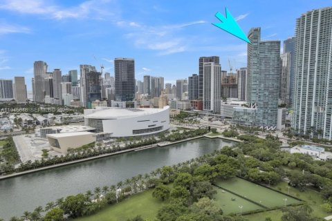Купить кондоминиум в Майами, Флорида 2 спальни, 122.91м2, № 2002035 - фото 15