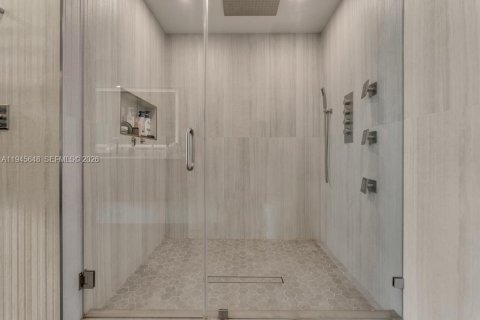 Купить кондоминиум в Майами, Флорида 2 спальни, 122.91м2, № 2002035 - фото 7