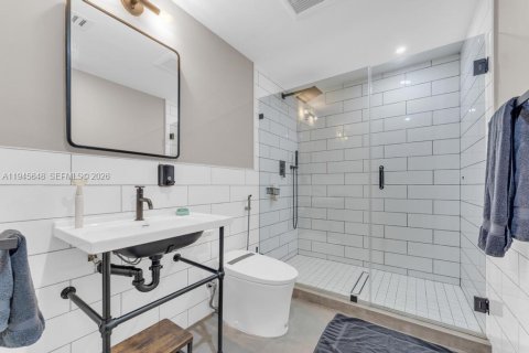 Купить кондоминиум в Майами, Флорида 2 спальни, 122.91м2, № 2002035 - фото 8