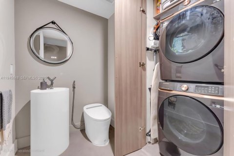 Купить кондоминиум в Майами, Флорида 2 спальни, 122.91м2, № 2002035 - фото 10