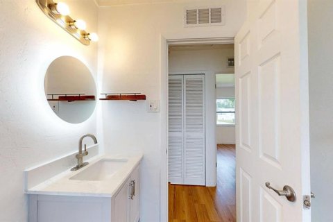 Villa ou maison à vendre à Saint Petersburg, Floride: 2 chambres, 84.63 m2 № 1904948 - photo 16