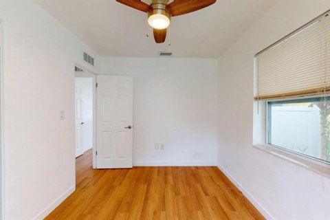 Villa ou maison à vendre à Saint Petersburg, Floride: 2 chambres, 84.63 m2 № 1904948 - photo 25