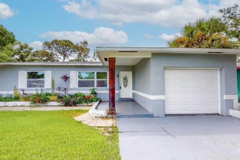 Villa ou maison à vendre à Saint Petersburg, Floride: 2 chambres, 84.63 m2 № 1904948 - photo 1