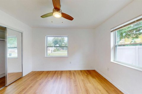 Villa ou maison à vendre à Saint Petersburg, Floride: 2 chambres, 84.63 m2 № 1904948 - photo 8