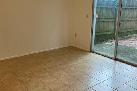 Condominio en alquiler en Gainesville, Florida, 2 dormitorios, 92.9 m2 № 1755298 - foto 6