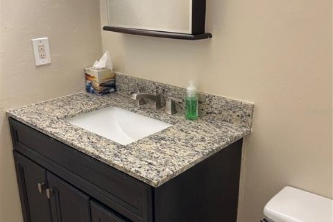 Condominio en alquiler en Gainesville, Florida, 2 dormitorios, 92.9 m2 № 1755298 - foto 11