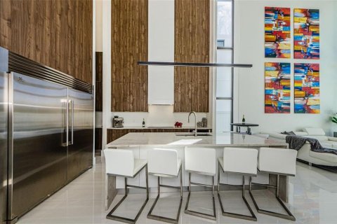 Купить виллу или дом в Тампа, Флорида 4 комнаты, 236.99м2, № 1912824 - фото 3