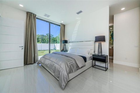 Купить виллу или дом в Тампа, Флорида 4 комнаты, 236.99м2, № 1912824 - фото 11