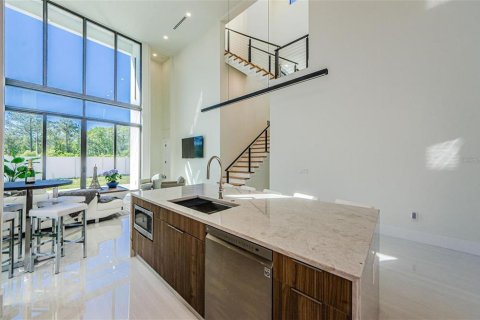 Купить виллу или дом в Тампа, Флорида 4 комнаты, 236.99м2, № 1912824 - фото 7