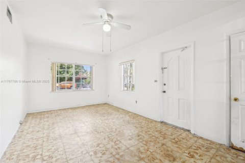 Купить виллу или дом в Майами, Флорида 4 спальни, 128.76м2, № 1708544 - фото 21
