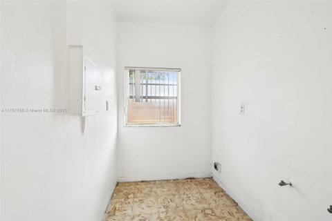 Купить виллу или дом в Майами, Флорида 4 спальни, 128.76м2, № 1708544 - фото 23