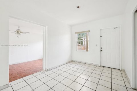 Купить виллу или дом в Майами, Флорида 4 спальни, 128.76м2, № 1708544 - фото 14