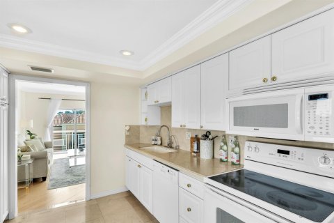 Condominio en venta en Palm Beach, Florida, 1 dormitorio, 78.97 m2 № 2158573 - foto 22