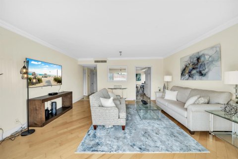 Condominio en venta en Palm Beach, Florida, 1 dormitorio, 78.97 m2 № 2158573 - foto 15
