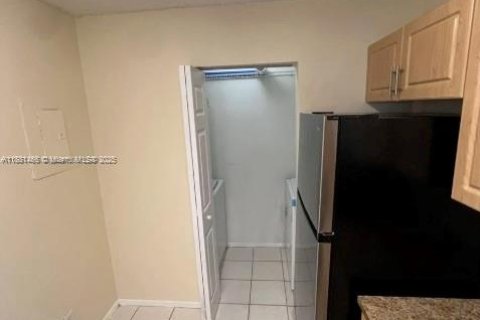 Condominio en venta en Coral Springs, Florida, 3 dormitorios, 121.24 m2 № 1929624 - foto 14