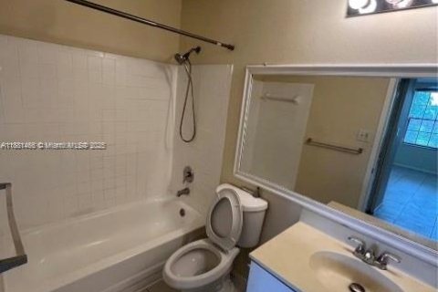 Condominio en venta en Coral Springs, Florida, 3 dormitorios, 121.24 m2 № 1929624 - foto 8