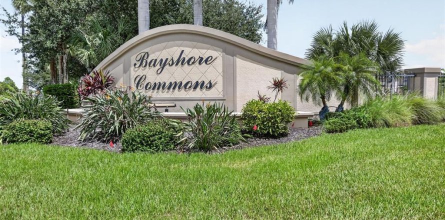 Таунхаус в BAYSHORE COMMONS в Норт-Форт-Майерс, Флорида 8 комнат, 147.06м2 № 2352488