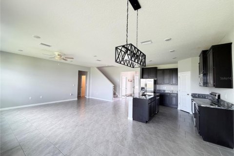 House in Wesley Chapel, Florida 4 bedrooms, 256.04 sq.m. № 2377635 - photo 8