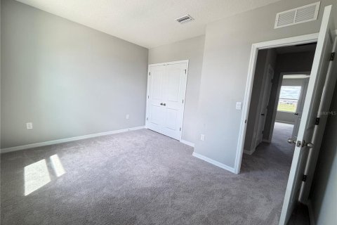 House in Wesley Chapel, Florida 4 bedrooms, 256.04 sq.m. № 2377635 - photo 20