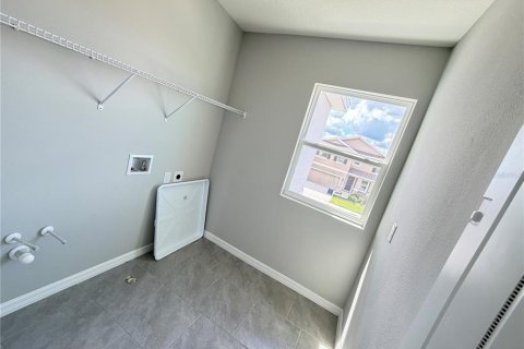 House in Wesley Chapel, Florida 4 bedrooms, 256.04 sq.m. № 2377635 - photo 18