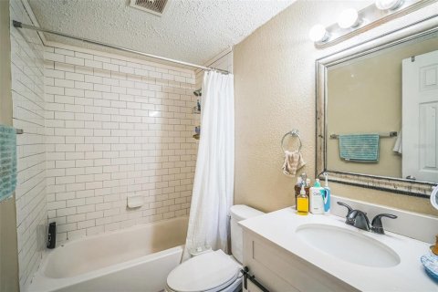 Купить виллу или дом в Тампа, Флорида 6 комнат, 123.75м2, № 1767374 - фото 11
