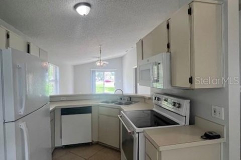 Villa ou maison à louer à Orlando, Floride: 3 chambres, 109.9 m2 № 2238676 - photo 7