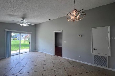 Villa ou maison à louer à Orlando, Floride: 3 chambres, 109.9 m2 № 2238676 - photo 8