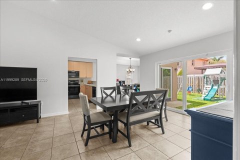 Villa ou maison à vendre à Homestead, Floride: 3 chambres, 146.51 m2 № 2064190 - photo 25