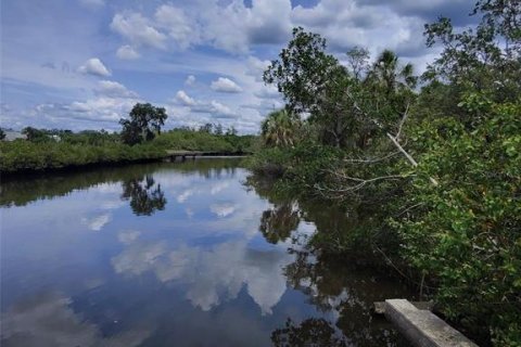 Land in Tarpon Springs, Florida № 1769365 - photo 1