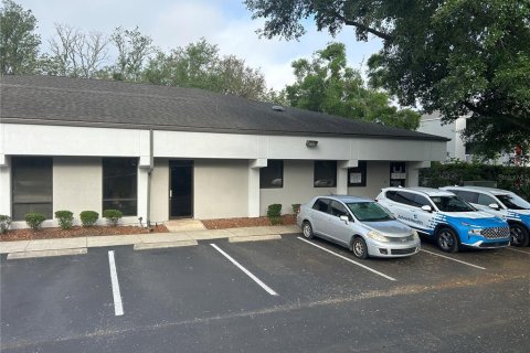 Propiedad comercial en alquiler en Ocala, Florida, 555.56 m2 № 1617987 - foto 1