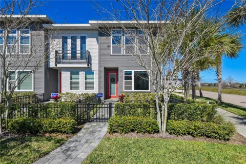 Adosado en alquiler en Orlando, Florida, 2 dormitorios, 147.06 m2 № 1848229 - foto 1