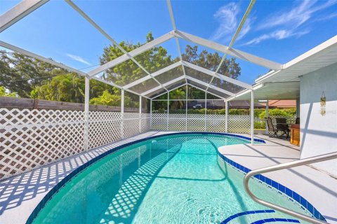 Villa ou maison à vendre à Sarasota, Floride: 2 chambres, 165.18 m2 № 2285457 - photo 22