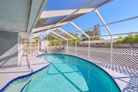 Villa ou maison à vendre à Sarasota, Floride: 2 chambres, 165.18 m2 № 2285457 - photo 3