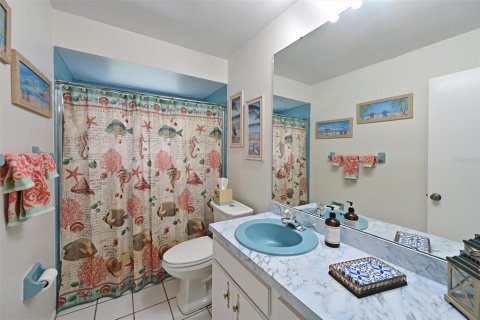 Villa ou maison à vendre à Sarasota, Floride: 2 chambres, 165.18 m2 № 2285457 - photo 20