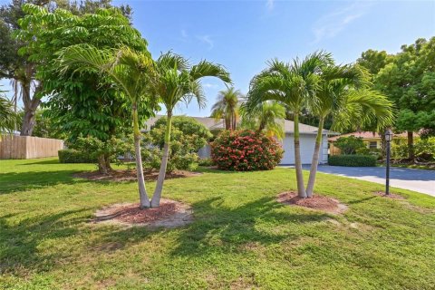 Villa ou maison à vendre à Sarasota, Floride: 2 chambres, 165.18 m2 № 2285457 - photo 29