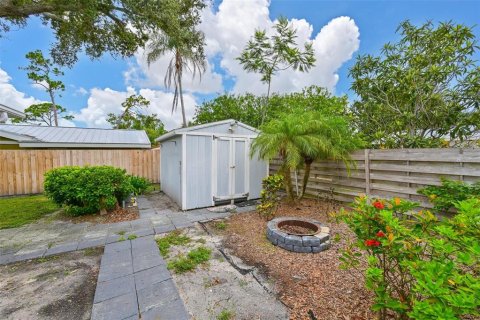 Villa ou maison à vendre à Sarasota, Floride: 2 chambres, 165.18 m2 № 2285457 - photo 24