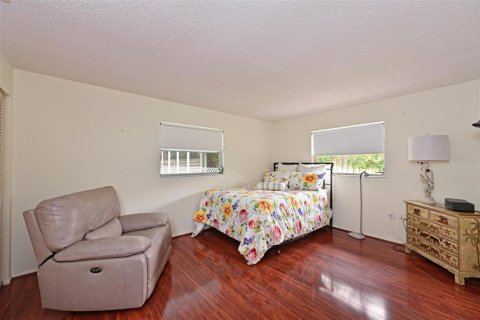 Villa ou maison à vendre à Sarasota, Floride: 2 chambres, 165.18 m2 № 2285457 - photo 19