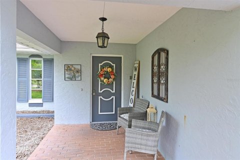 Villa ou maison à vendre à Sarasota, Floride: 2 chambres, 165.18 m2 № 2285457 - photo 2