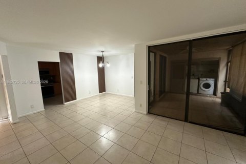 Copropriété à louer à Coconut Creek, Floride: 2 chambres, 98.57 m2 № 2000122 - photo 12