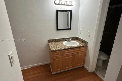 Copropriété à louer à Coconut Creek, Floride: 2 chambres, 98.57 m2 № 2000122 - photo 17