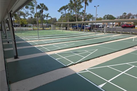Villa ou maison à vendre à New Port Richey, Floride: 2 chambres, 136.66 m2 № 2211627 - photo 25