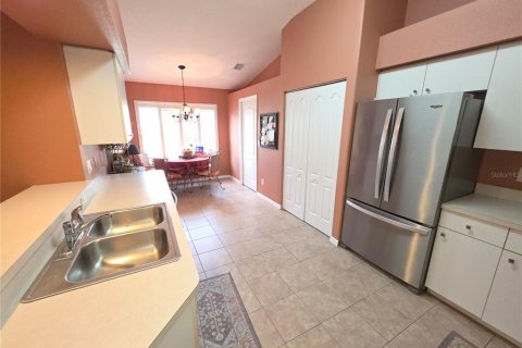 Villa ou maison à vendre à New Port Richey, Floride: 2 chambres, 136.66 m2 № 2211627 - photo 7