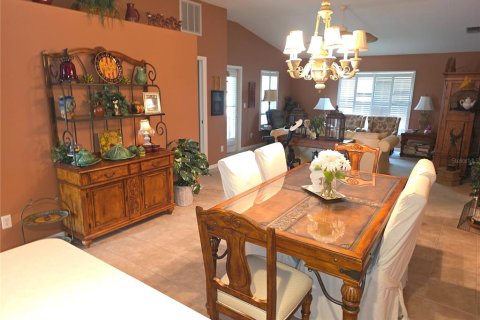 Villa ou maison à vendre à New Port Richey, Floride: 2 chambres, 136.66 m2 № 2211627 - photo 12