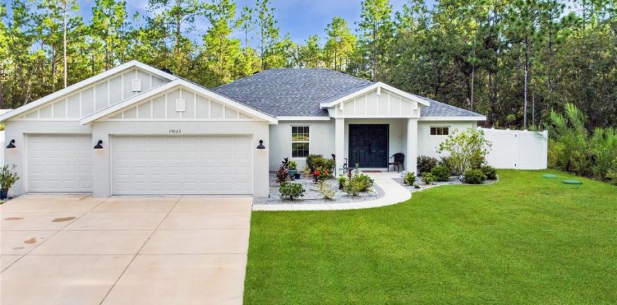 Villa ou maison à Weeki Wachee, Floride 3 chambres, 171.68 m2 № 1900299
